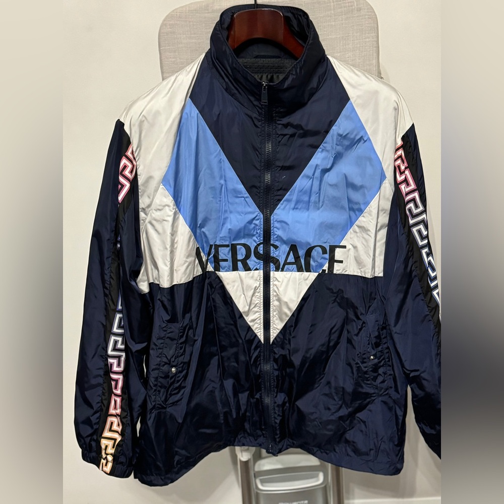 Versace Tracksuit – Iconic Luxury, Bold Style